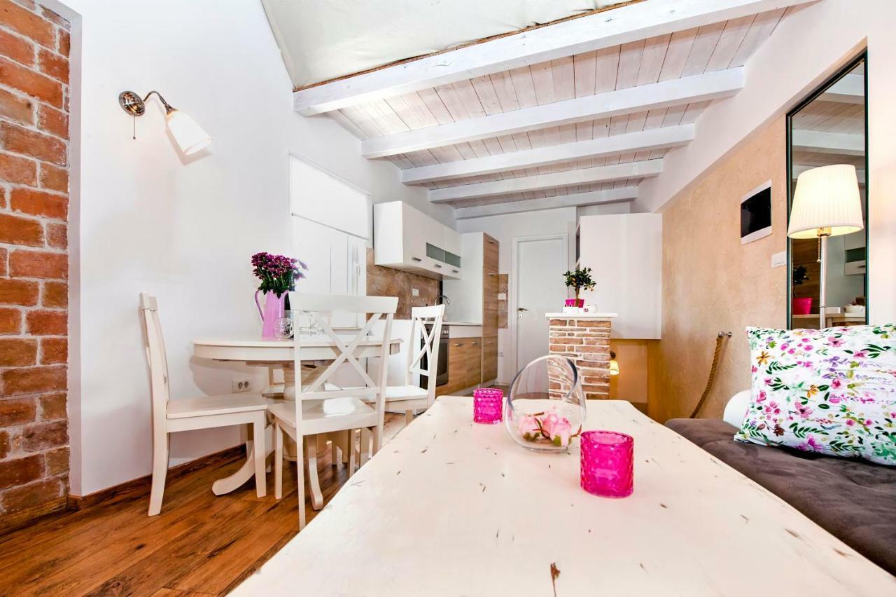 Apartment Casa Alek Ровинь Экстерьер фото