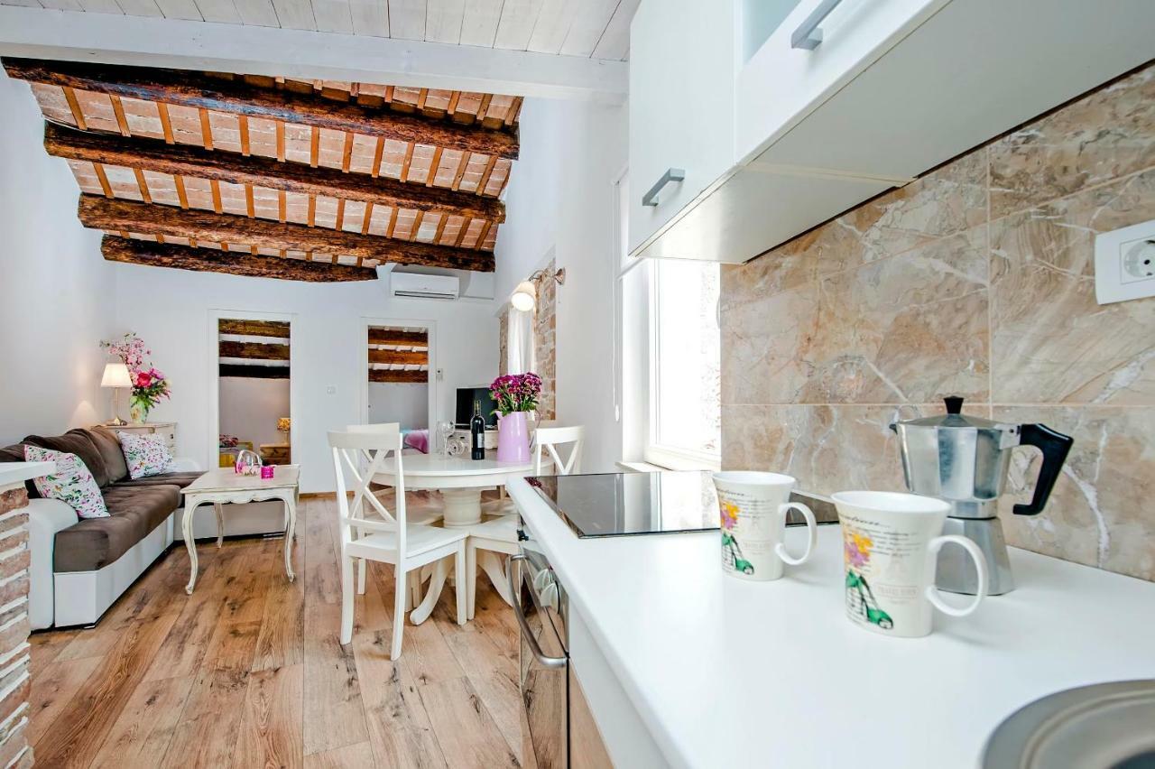 Apartment Casa Alek Ровинь Экстерьер фото