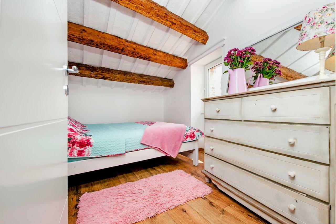 Apartment Casa Alek Ровинь Экстерьер фото